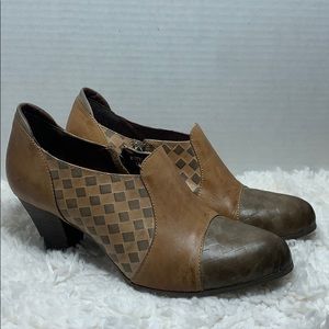 Spring Step Two-Tone Brown and Olive Leather Ankle Booties